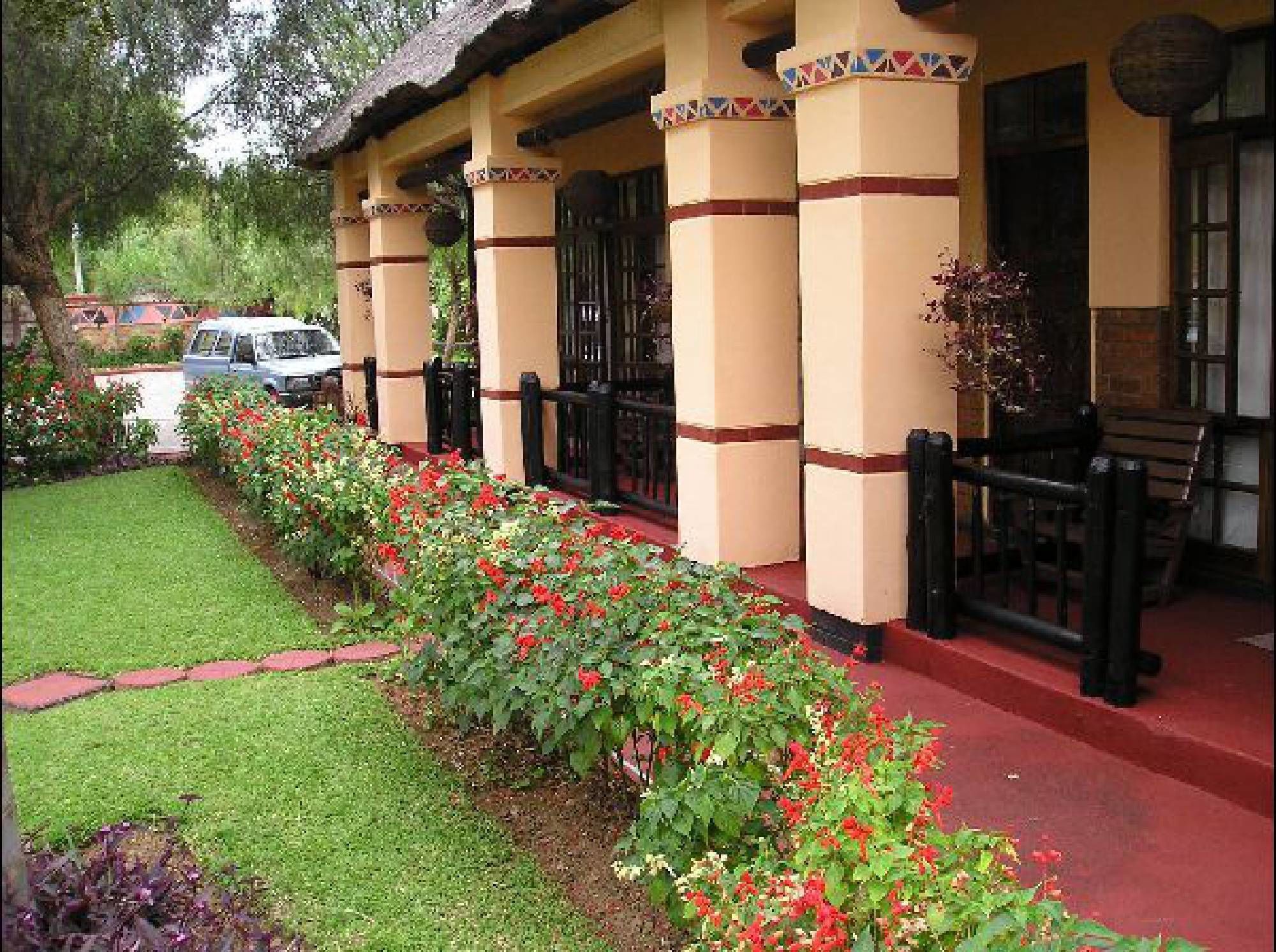 Lalani Hotel And Conference Centre Булавайо Экстерьер фото